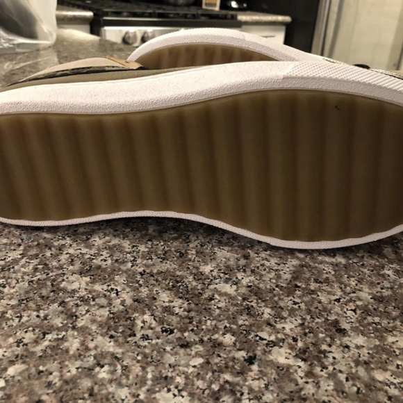 🌟Coach Womens Leather High-Top Sneaker - Picture 8 of 8